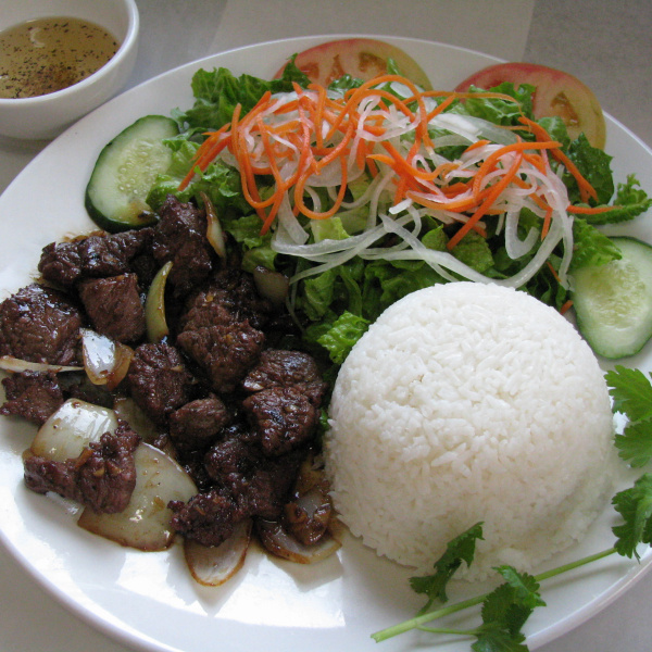 Order C01. Diced Garlic Filet Mignon Steak with Rice (CBLL) food online from Pho Daily store, Long Beach on bringmethat.com
