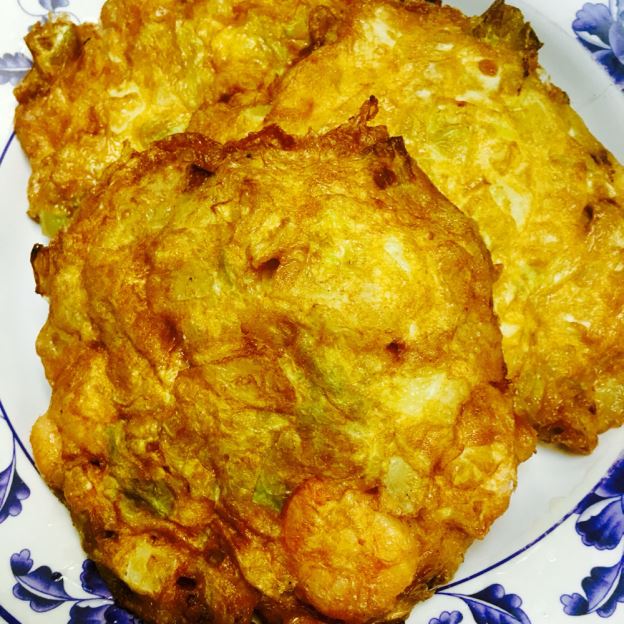 Order 79. Shrimp Egg Foo Young food online from Hai Sun Chinese Restrnt store, Brooklyn on bringmethat.com