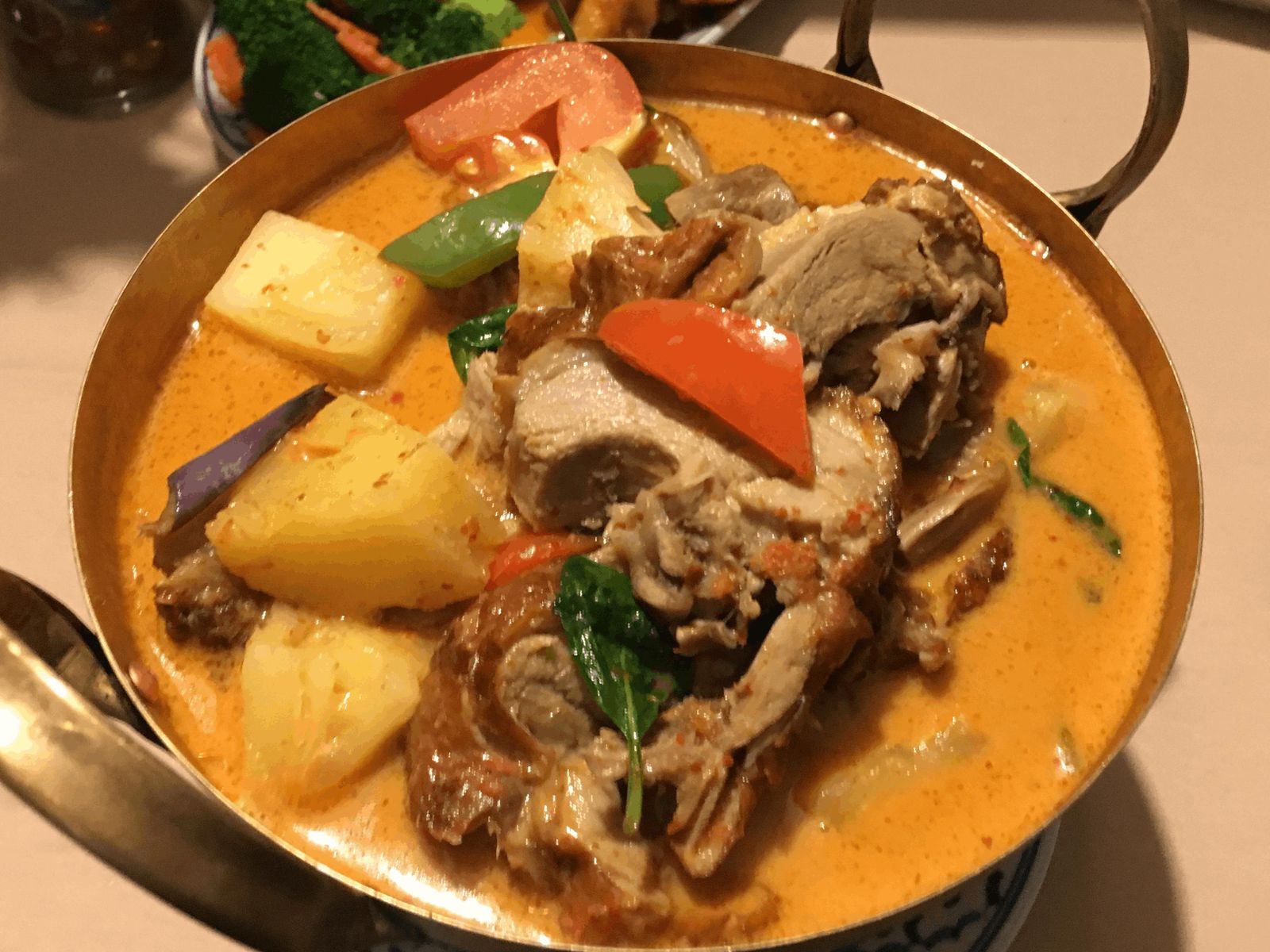 Order Mango Curry with Shrimp food online from Toomie Thai store, Alameda on bringmethat.com