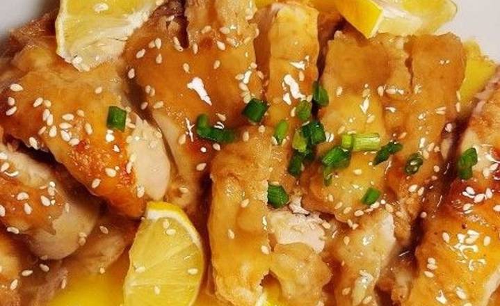 Order Lemon Chicken food online from Paradise Asian Cafe store, Aurora on bringmethat.com