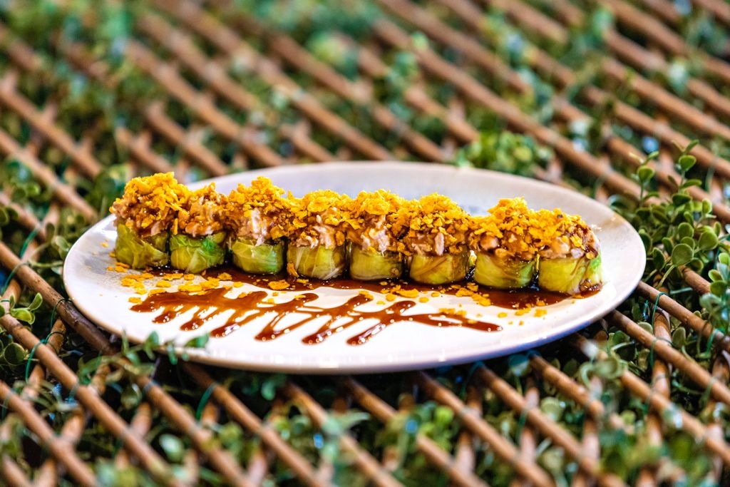 Order Chard Maki food online from Sam Sushi Art & Music store, Framingham on bringmethat.com