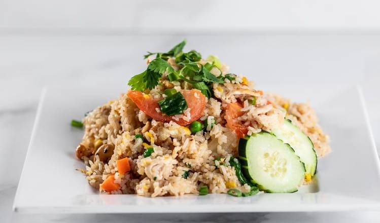 Order Pineapple Fried Rice food online from Zato Thai Cuisine & Sushi Bar store, Dallas on bringmethat.com
