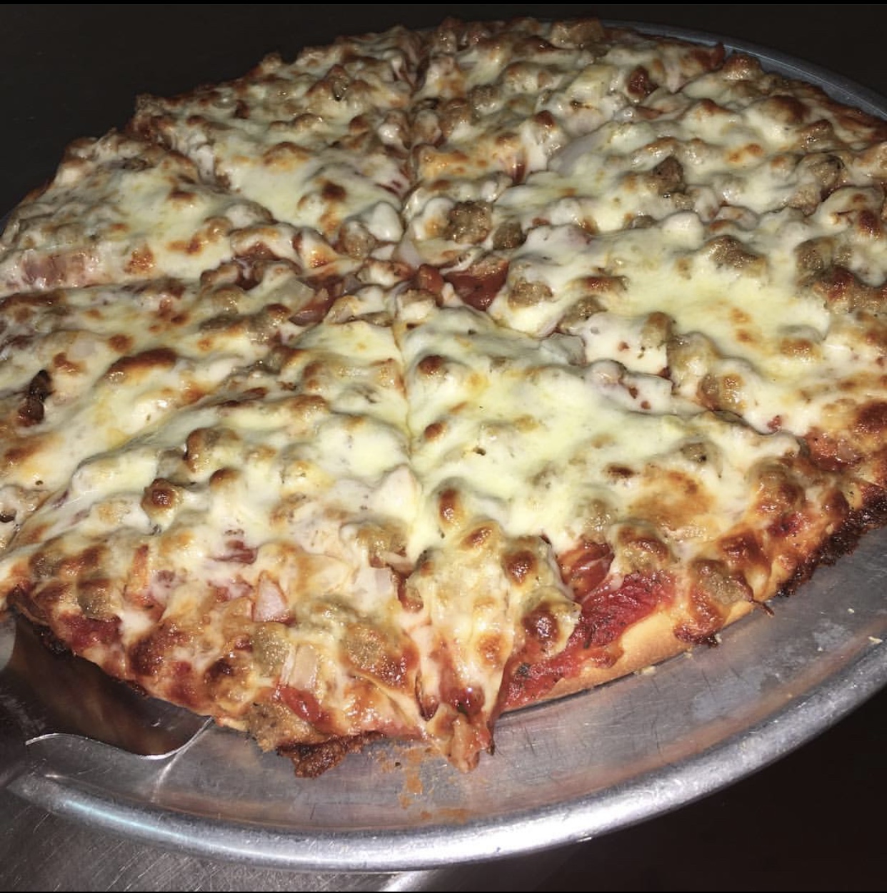 Order Sausage Pizza food online from Angilo's Pizza store, Louisville on bringmethat.com