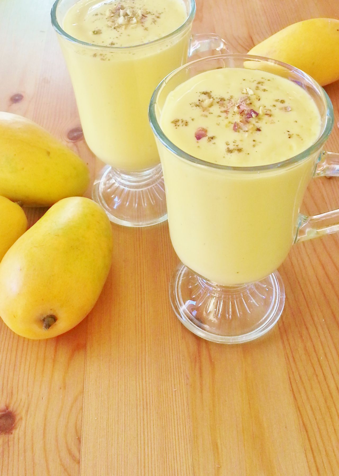 Order Mango Lassi food online from Aroma Indian Kitchen store, Columbus on bringmethat.com