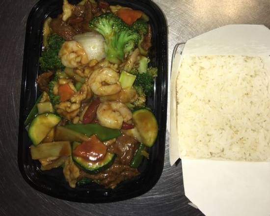 Order S2.Four Seasons food online from Panda Garden Buffet Inc store, Cookeville on bringmethat.com