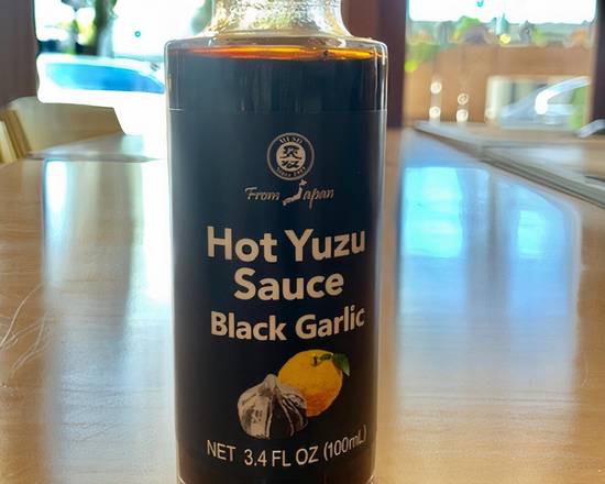 Order Black Garlic Hot Yuzu Sauce food online from Marie Callenders Bakery and Cafe store, Los Angeles on bringmethat.com