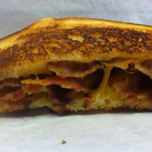 Order Grilled Cheese Sandwich food online from Art's Drive-In store, Chicago on bringmethat.com
