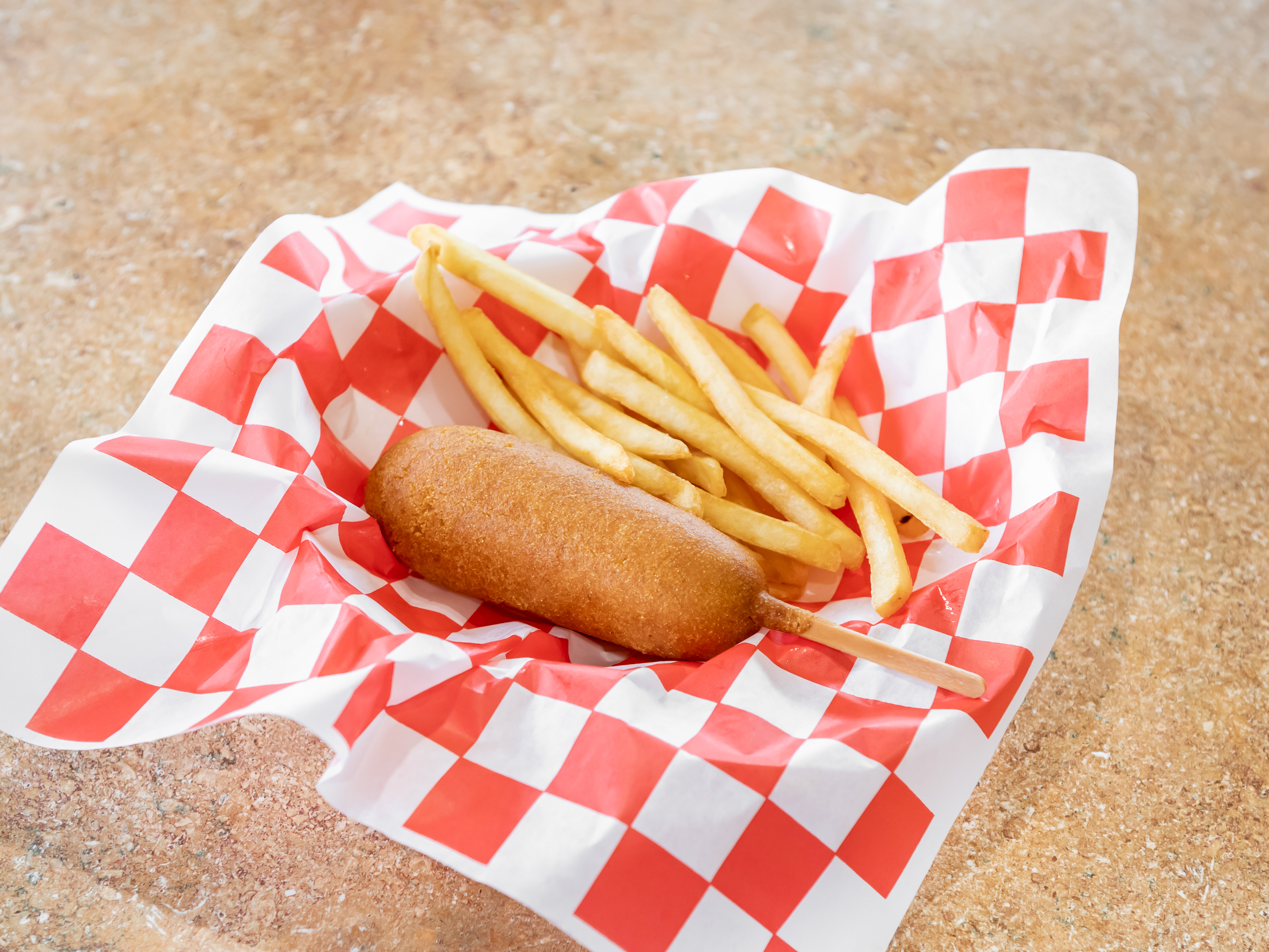 Order Kid's Corn Dog food online from Mac Steak In The Rough store, Rio Rancho on bringmethat.com
