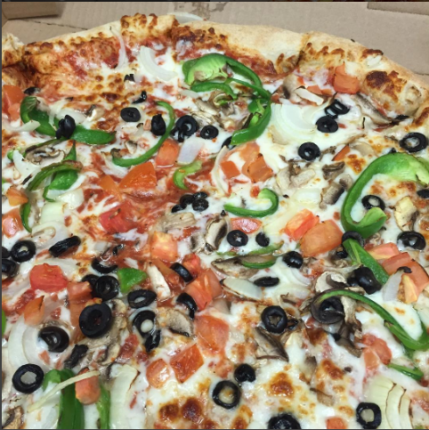 Order Veggie Delight Pizza food online from Citrus store, West Hollywood on bringmethat.com