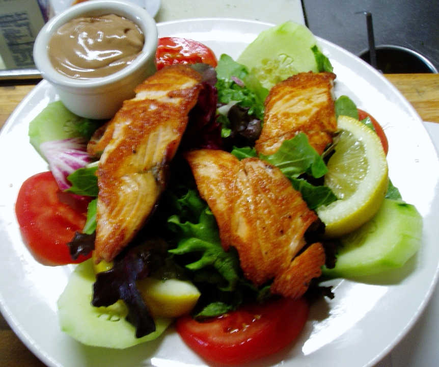 Order Grilled Salmon Salad food online from Rosti Tuscan Kitchen store, Santa Monica on bringmethat.com
