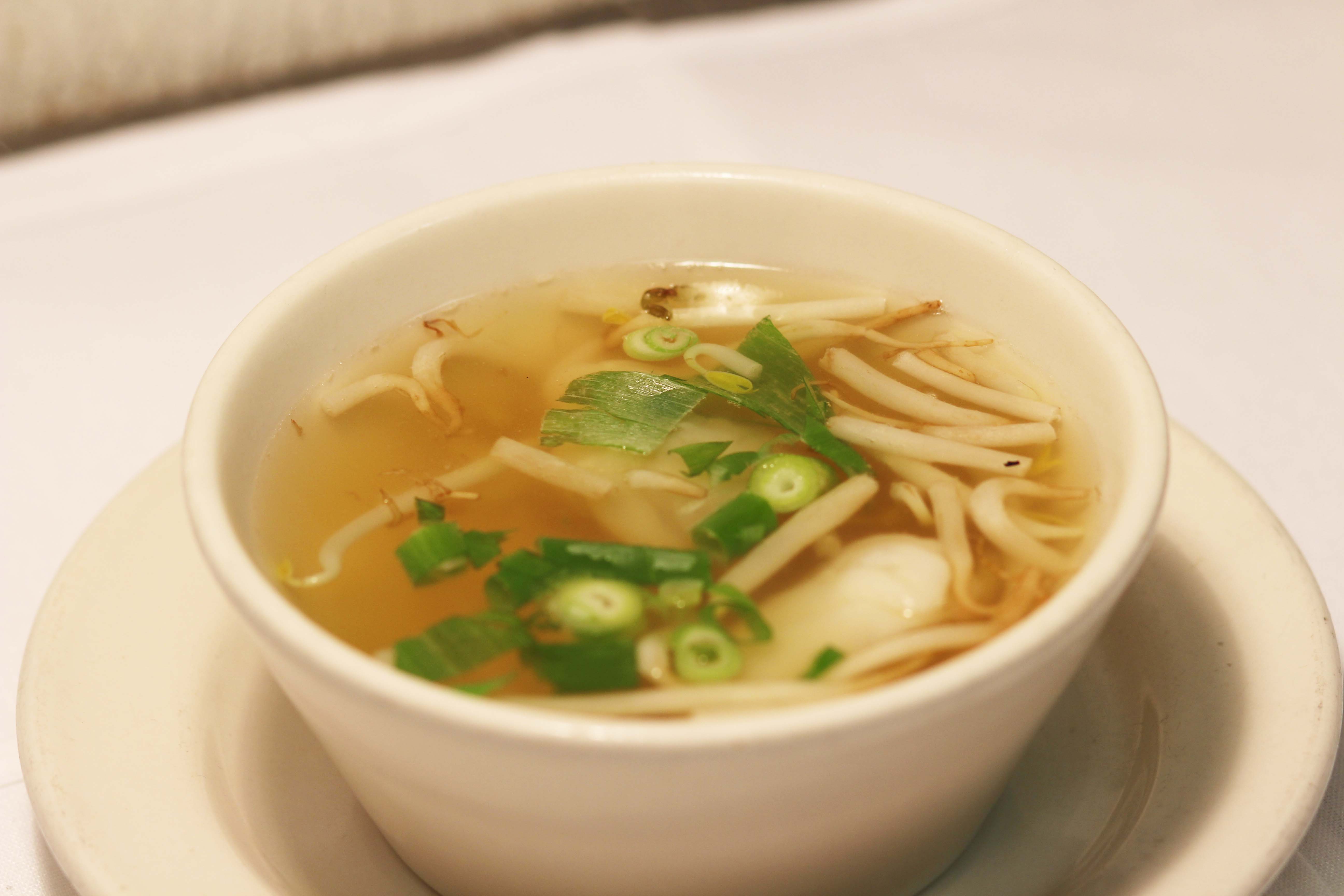 Order S1 Wonton Soup food online from Thai-D store, Marion on bringmethat.com