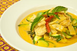 Order Green Curry food online from Thai Rod Dee store, Layton on bringmethat.com