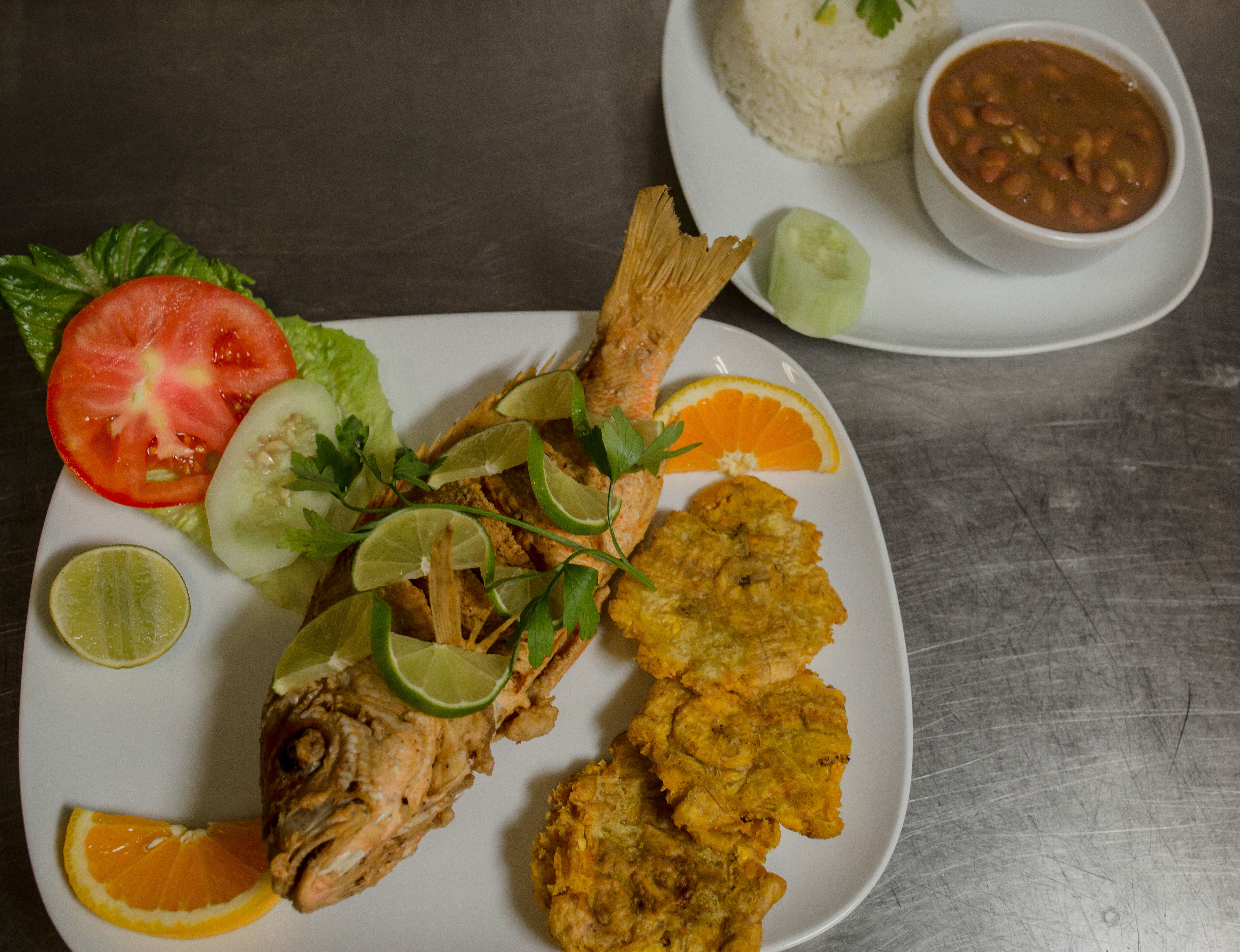 Order Pargo Frito food online from El Cafetero Restaurant store, White Plains on bringmethat.com