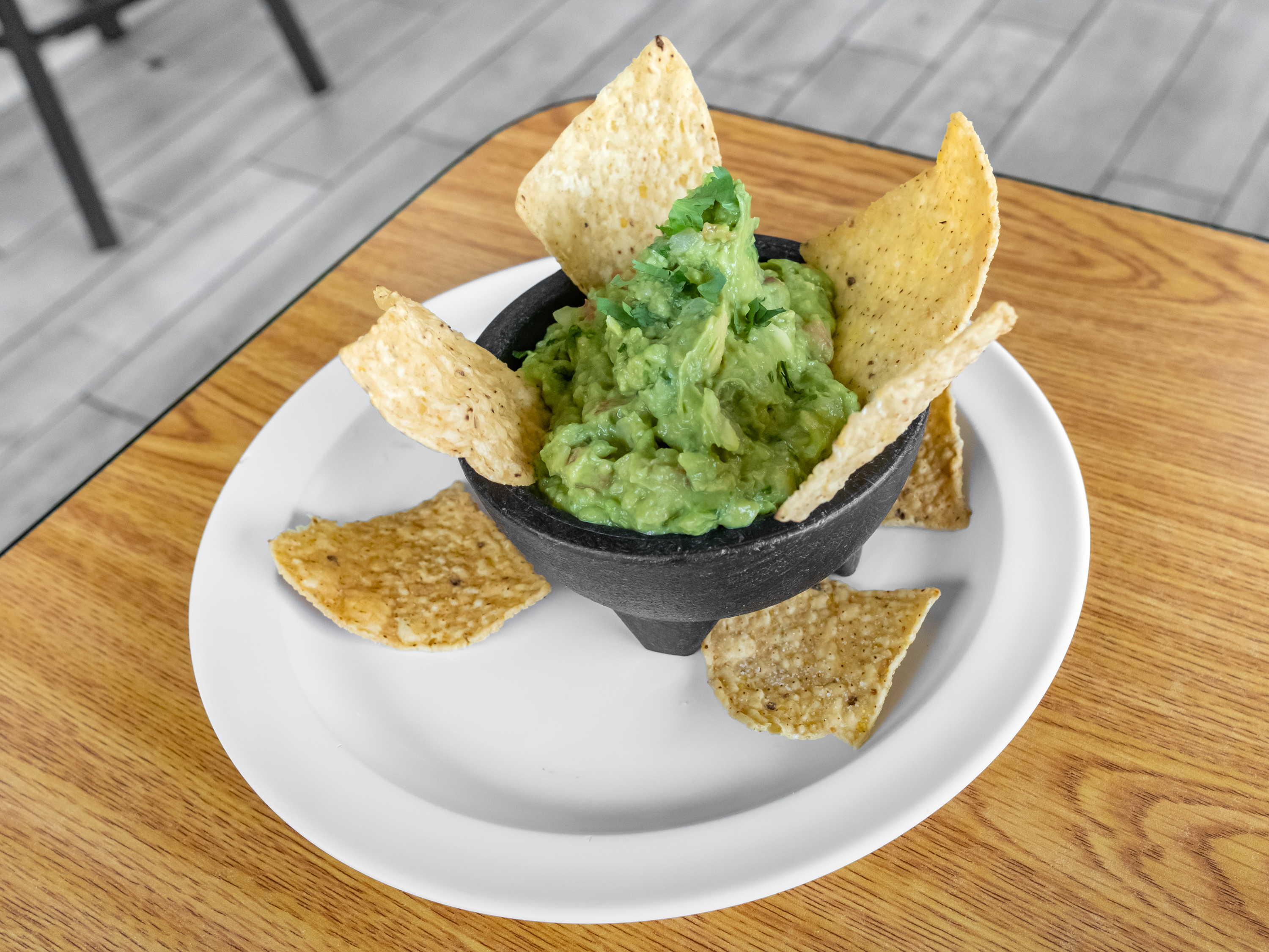 Order Guacamole & Chips food online from Whata Taco Authentic Mexican Food store, Country Club Hills on bringmethat.com