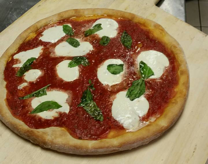 Order Margherita Pizza food online from Slice Pizzeria store, Barrington on bringmethat.com