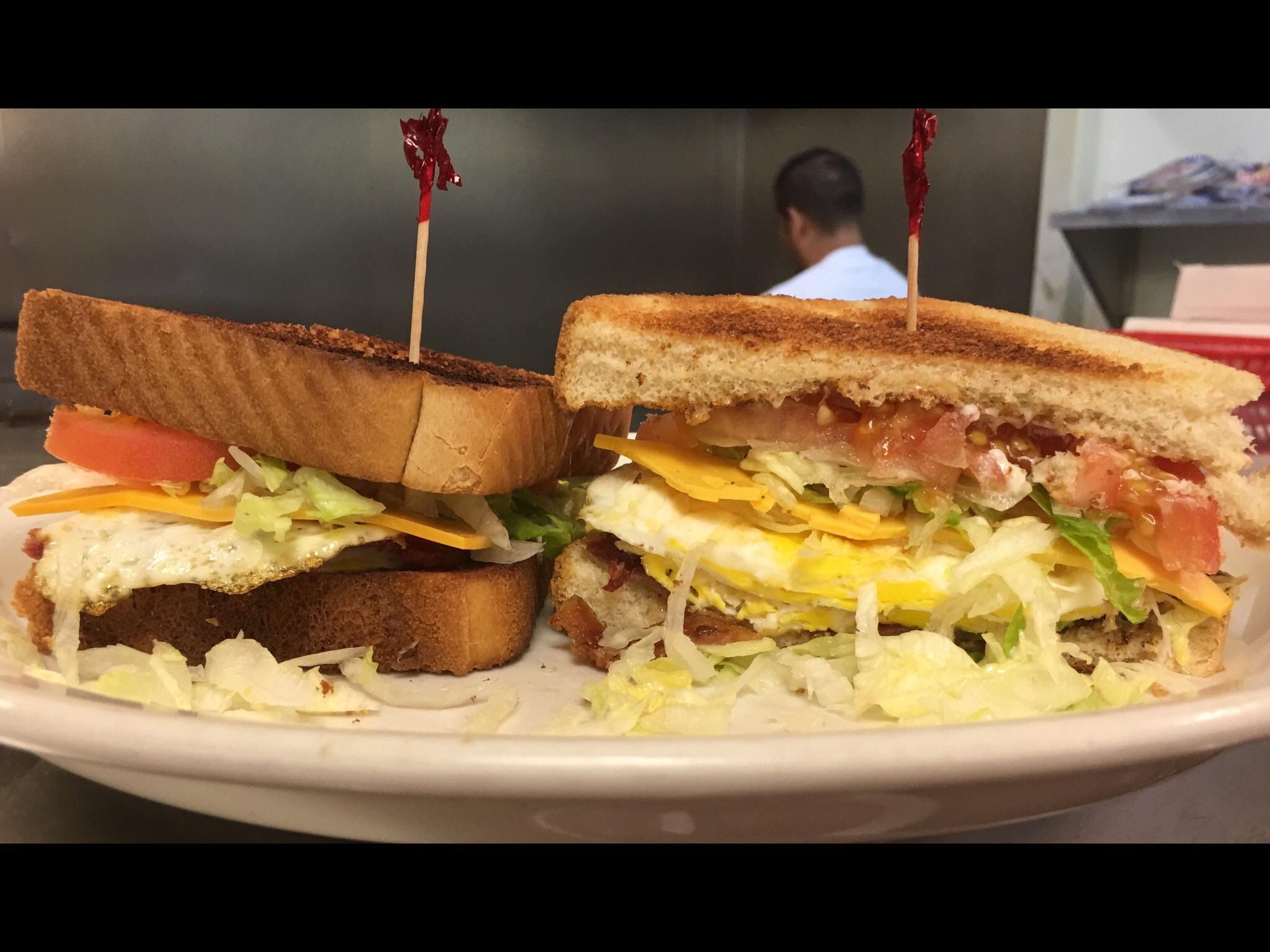 Order Fried Egg Sandwich food online from Mama Daughters' Diner store, Plano on bringmethat.com