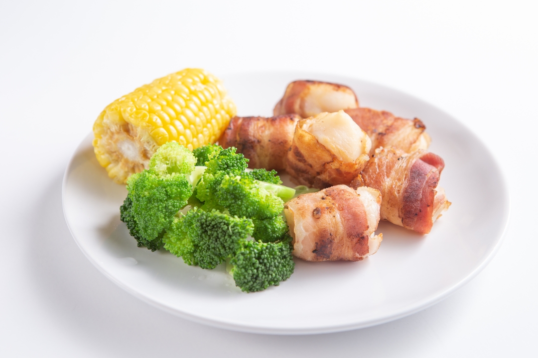 Order Bacon Wrapped Scallops food online from Captain’s Curbside Seafood store, Trappe on bringmethat.com