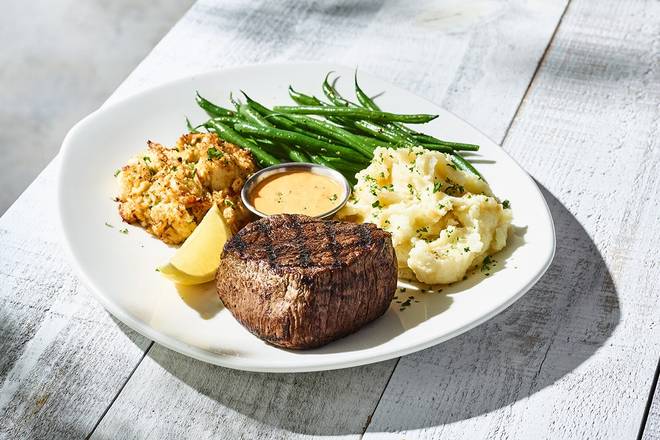 Order Steak & Crab Cake food online from Bonefish Grill store, Fayetteville on bringmethat.com