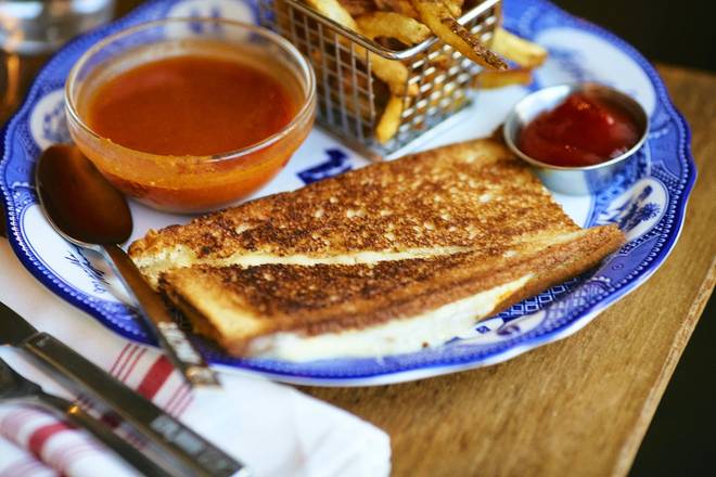 Order Grilled Cheese & Tomato Soup food online from Founding Farmers store, Hunter Mill on bringmethat.com