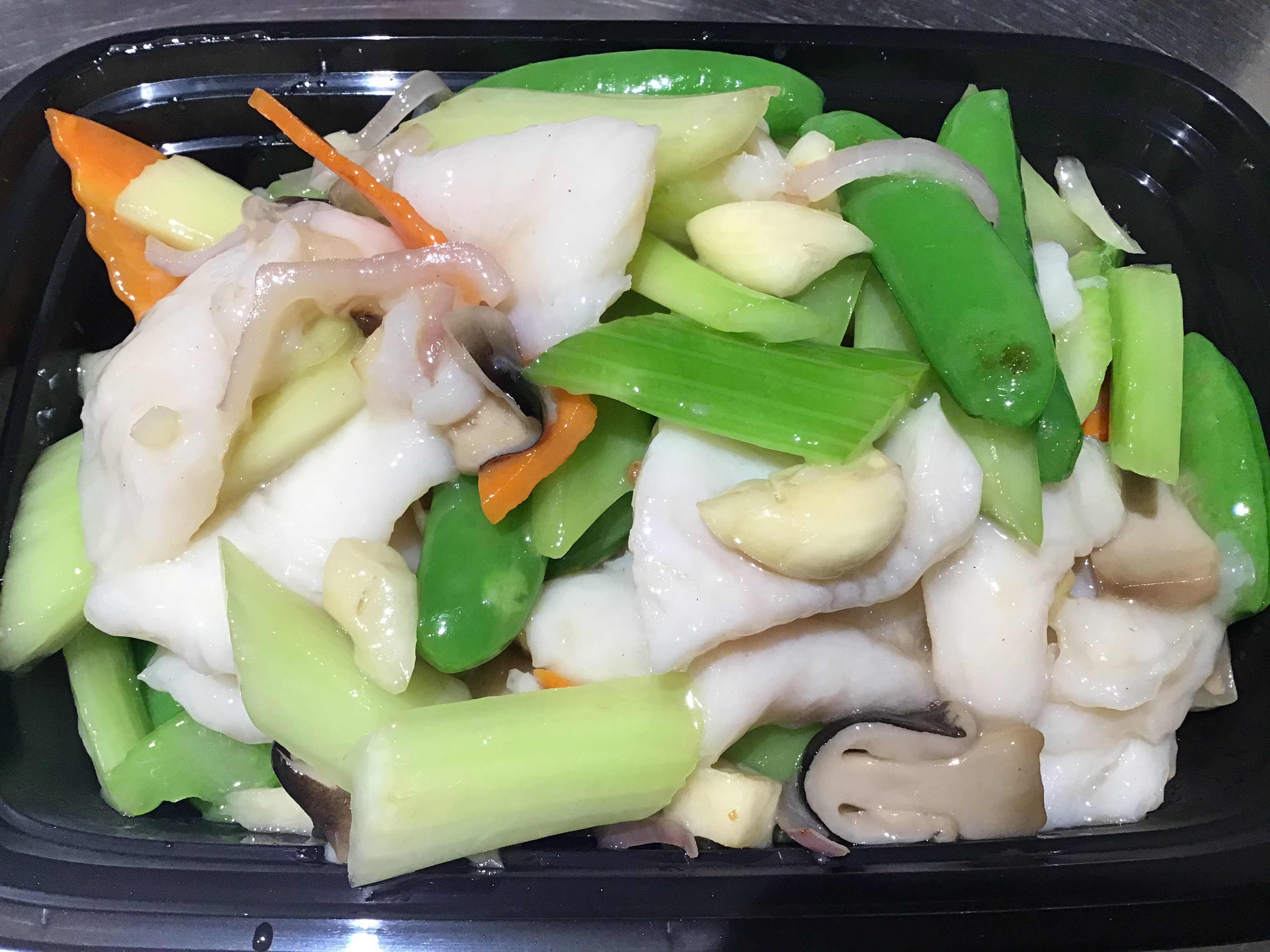 Order Sauteed Rock Cod with Sweet Pea and Celery  甜豆西芹炒班球 food online from Golden Coast store, San Francisco on bringmethat.com