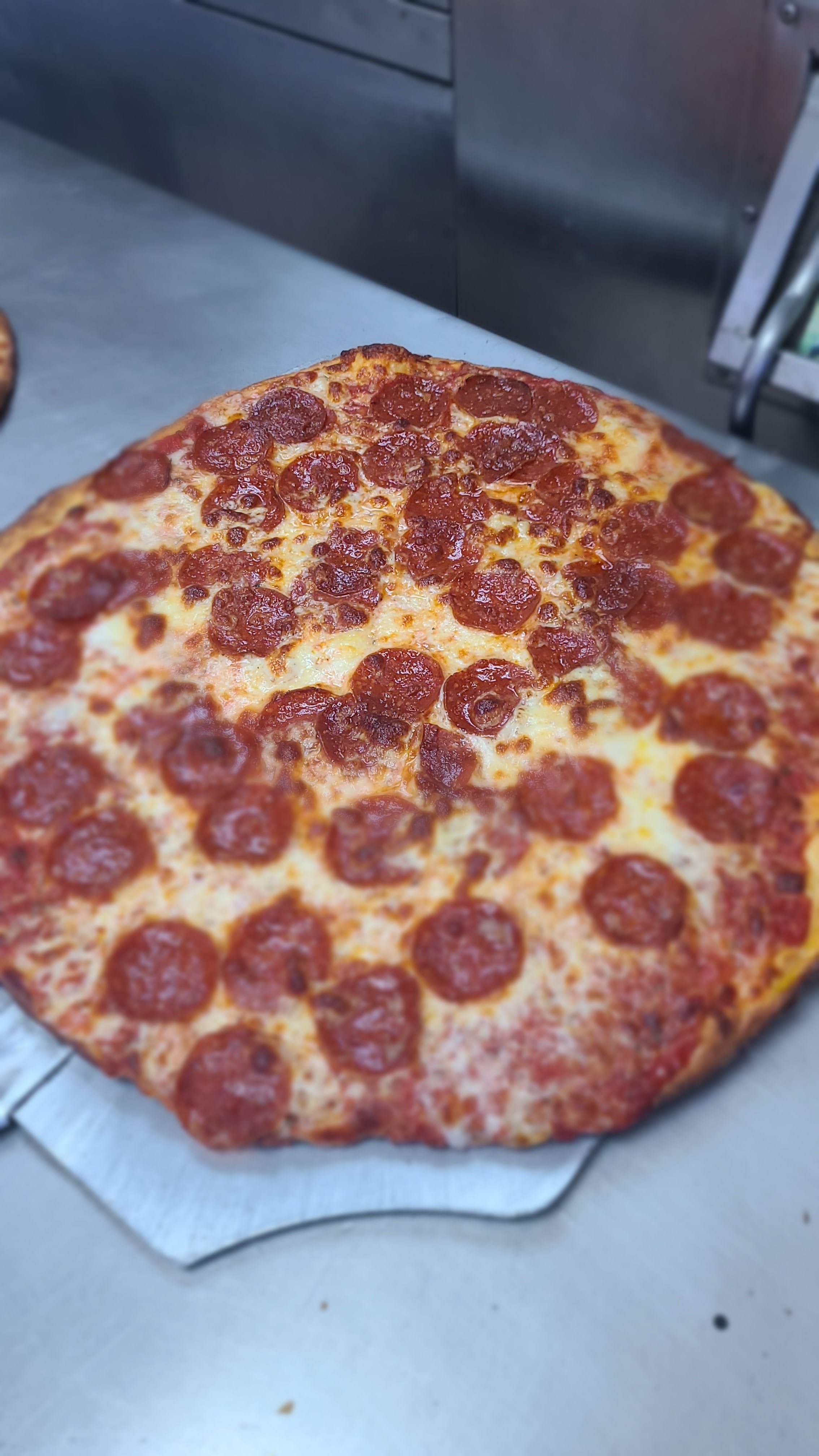 Order One Topping Pizza - Small 10" (8 Slices) food online from Pizza Chief store, Ventura on bringmethat.com