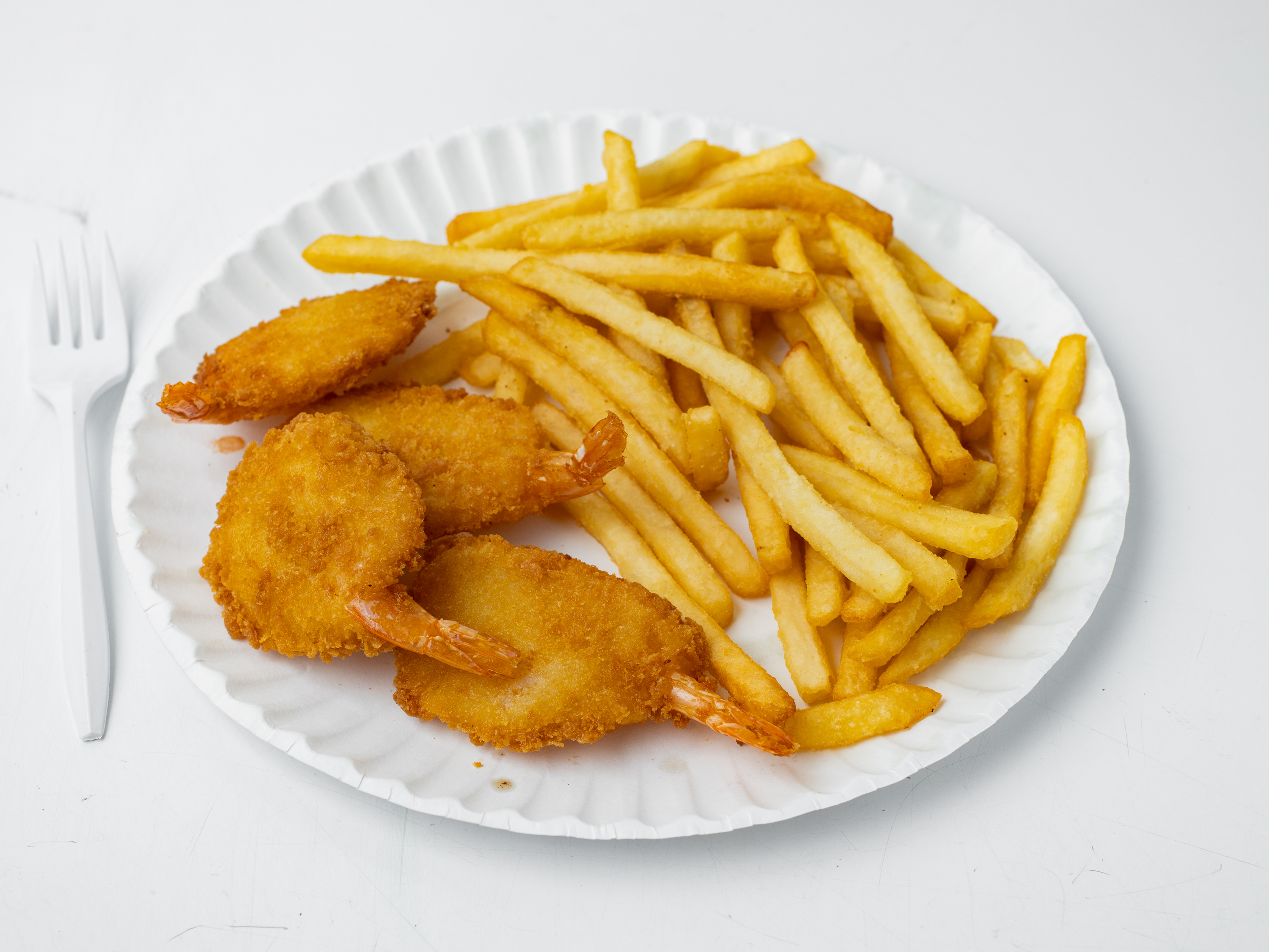 Order 21 Pieces Shrimp Basket food online from Kennedy Fried Chicken store, Richmond Hill on bringmethat.com