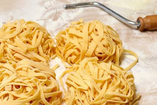 Order Fettuccine with Sauce food online from The Italian Homemade Company store, San Francisco on bringmethat.com