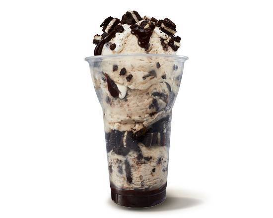Order OREO® Layered Sundae food online from Baskin-Robbins store, North Olmsted on bringmethat.com