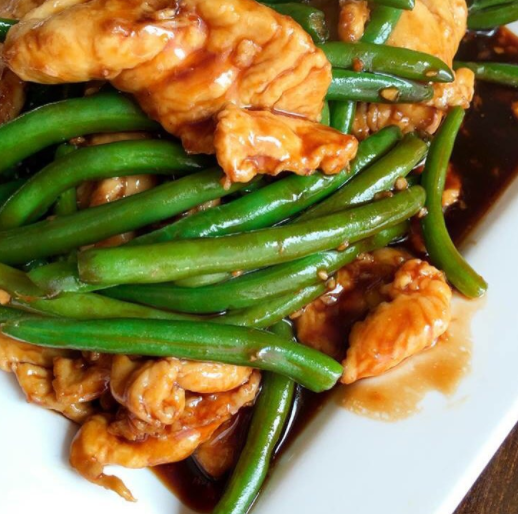 Order Chicken with String Beans food online from Suki 28 store, New York on bringmethat.com