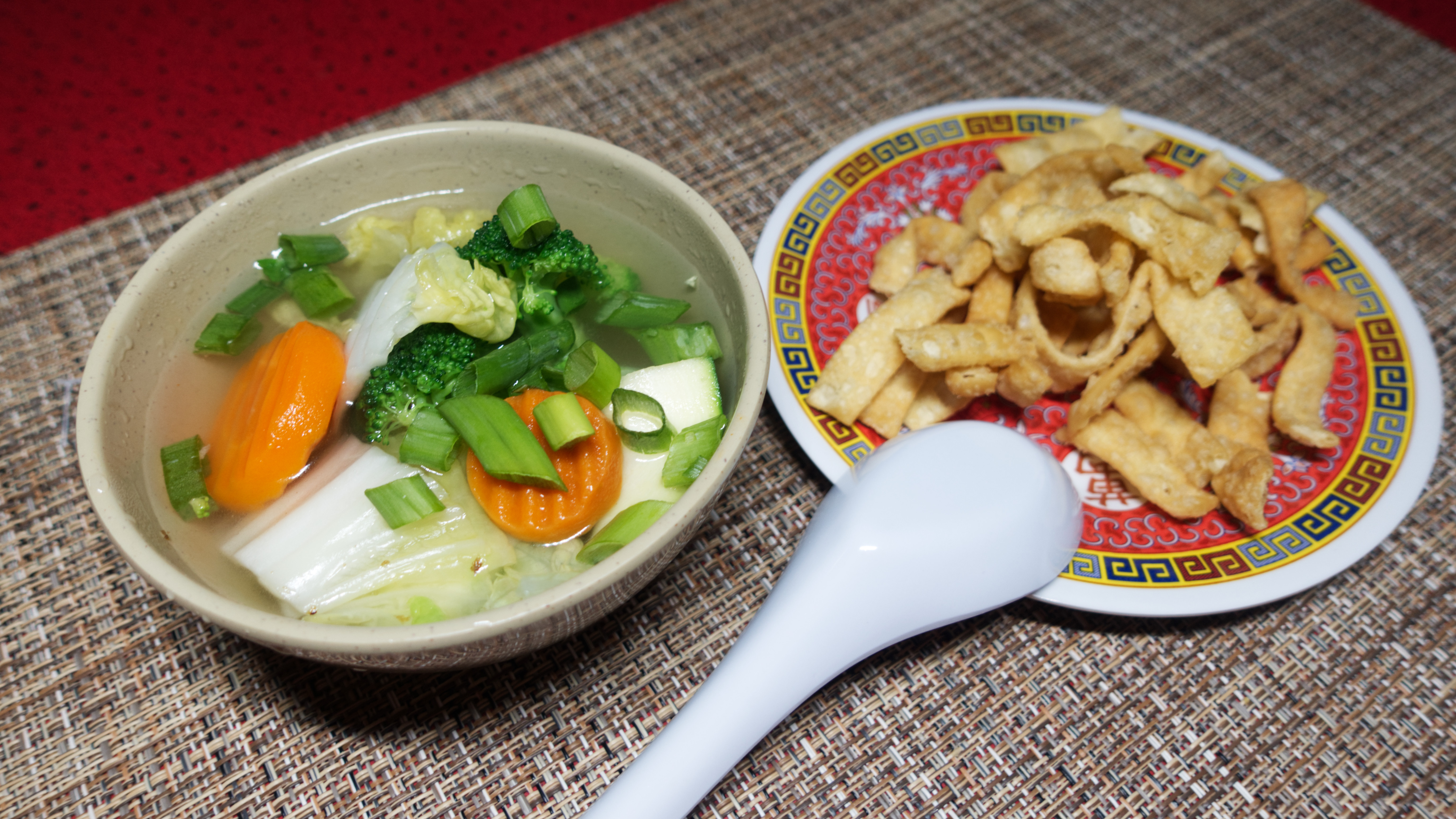 Order Chinese Vegetable Soup food online from Happy China Restaurant store, Pensacola on bringmethat.com