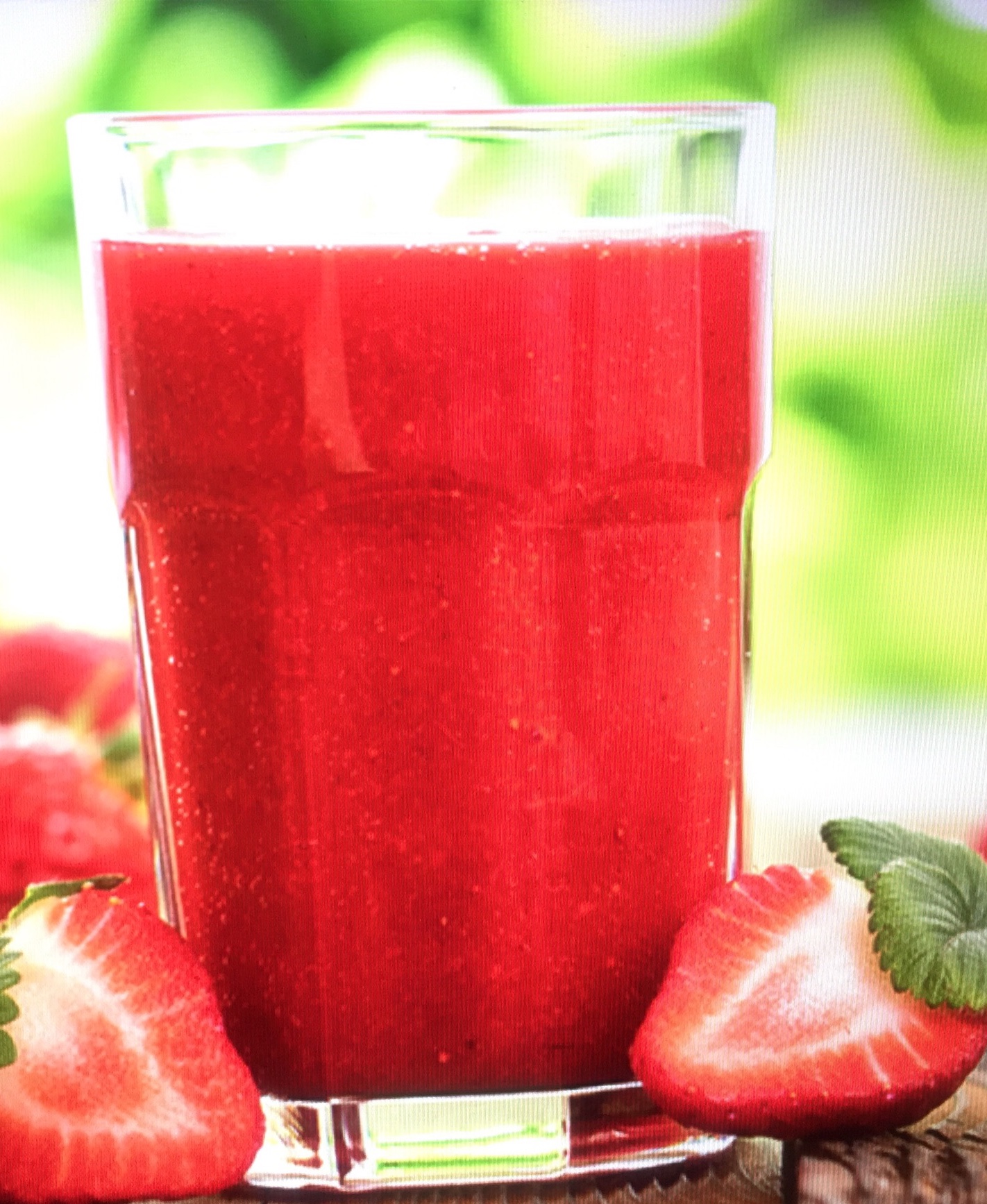 Order Strawberry Juice food online from New Emmy's Restaurant store, San Francisco on bringmethat.com