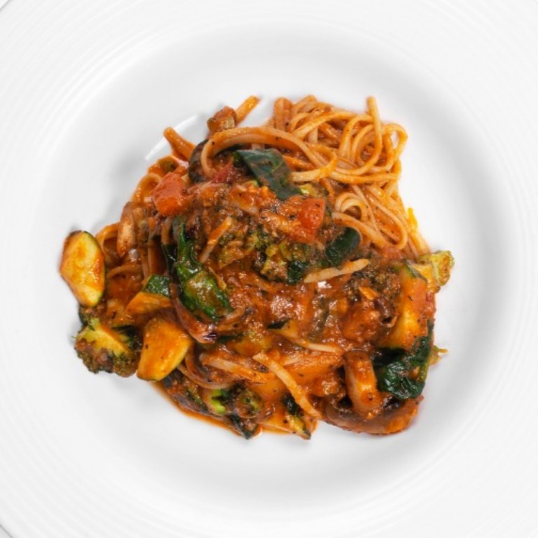 Order Vegetarian Linguine Pasta food online from Horseless Carriage store, North Hills on bringmethat.com