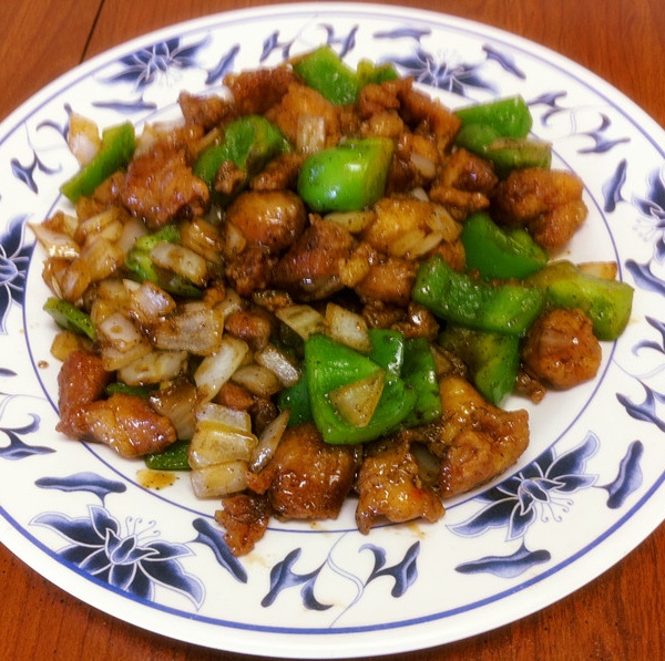 Order 44. Black Pepper Chicken food online from Dragon Chinese Cuisine  store, Houston on bringmethat.com