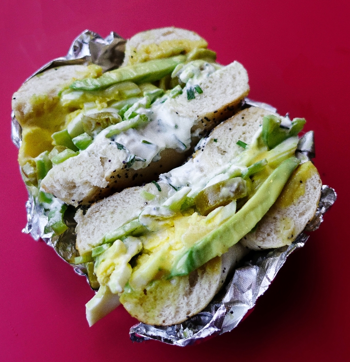 Order Green Goddess food online from Chicago Bagel Authority store, Chicago on bringmethat.com