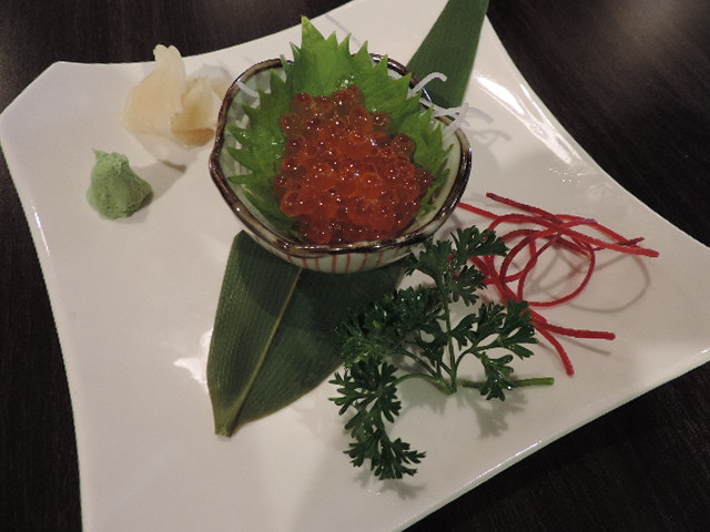 Order F11. Salmon Roe Sashimi food online from Icho Izakaya Fusion Cuisine store, Temple City on bringmethat.com