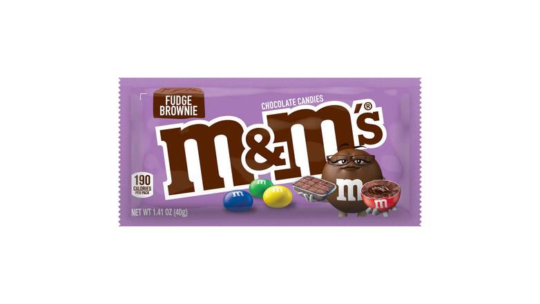 Order M&M'S Fudge Brownie Singles Size Chocolate Candy food online from Trumbull Mobil store, Trumbull on bringmethat.com