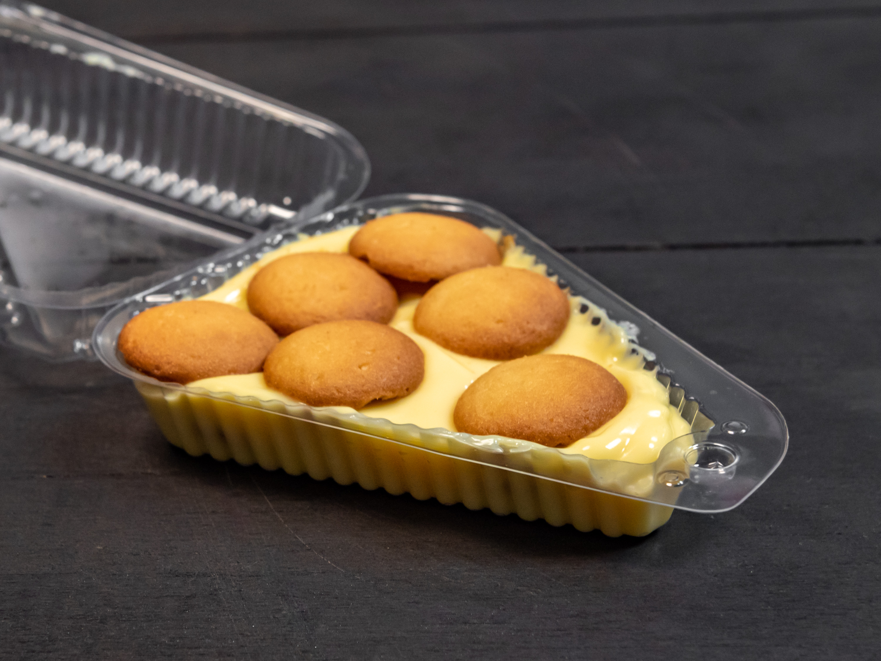 Order Banana pudding  food online from M & M Chicken & Fish store, Columbus on bringmethat.com