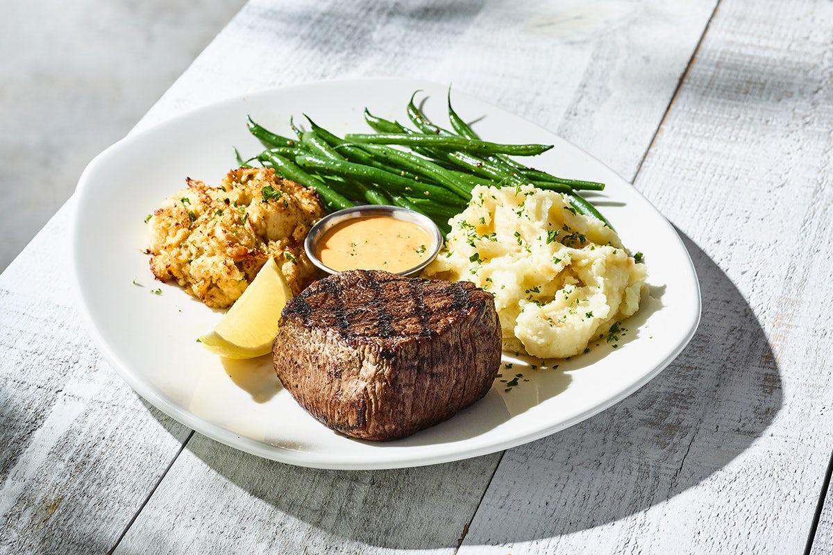 Order Steak & Crab Cake food online from 7106-Bonefish Grill store, Snellville on bringmethat.com