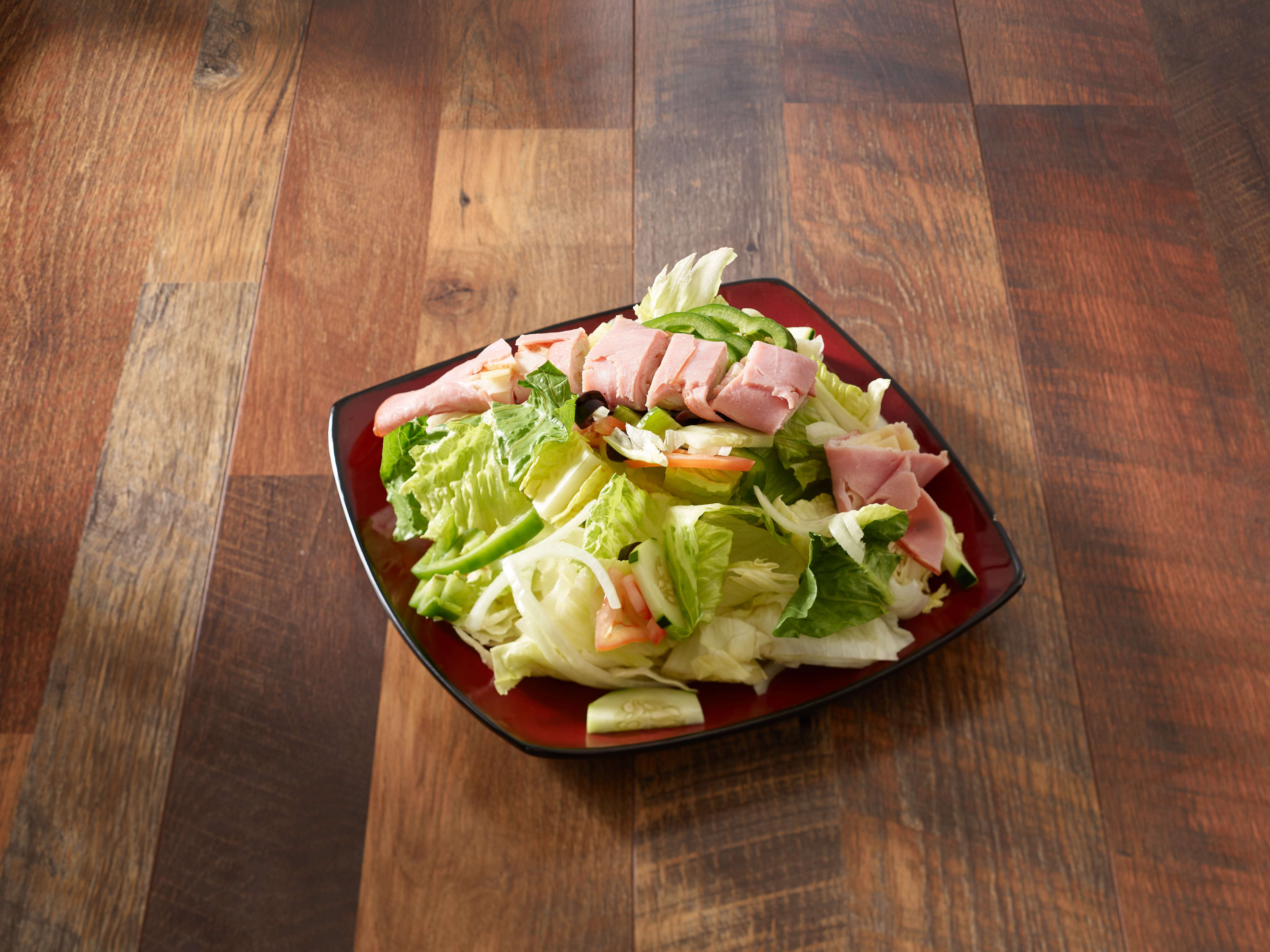 Order Chef Salad food online from Gippers Restaurant and Ale House store, Milford on bringmethat.com