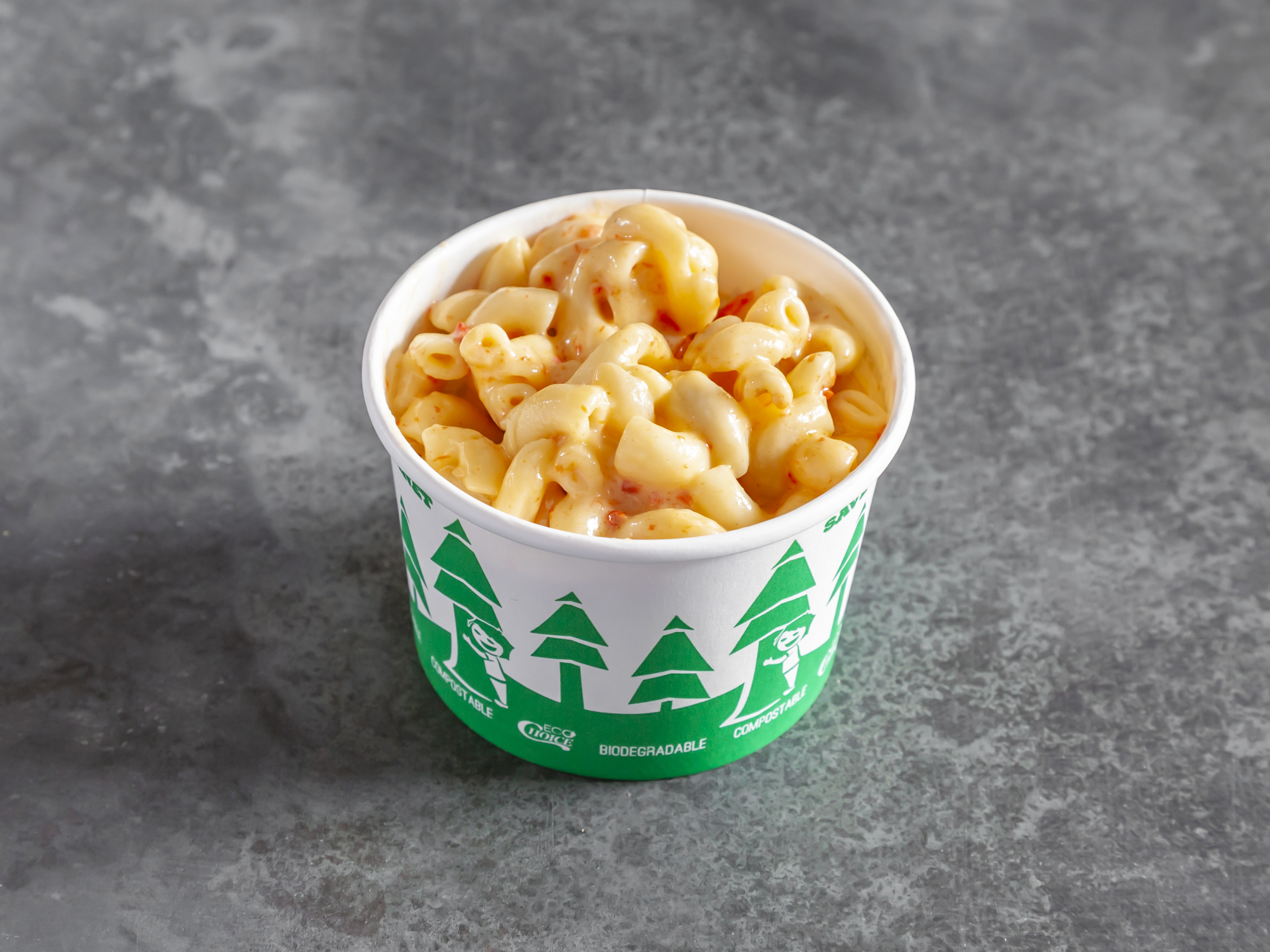 Order Side of Pimento Mac and Cheese food online from Urban Dinner Market store, Seattle on bringmethat.com