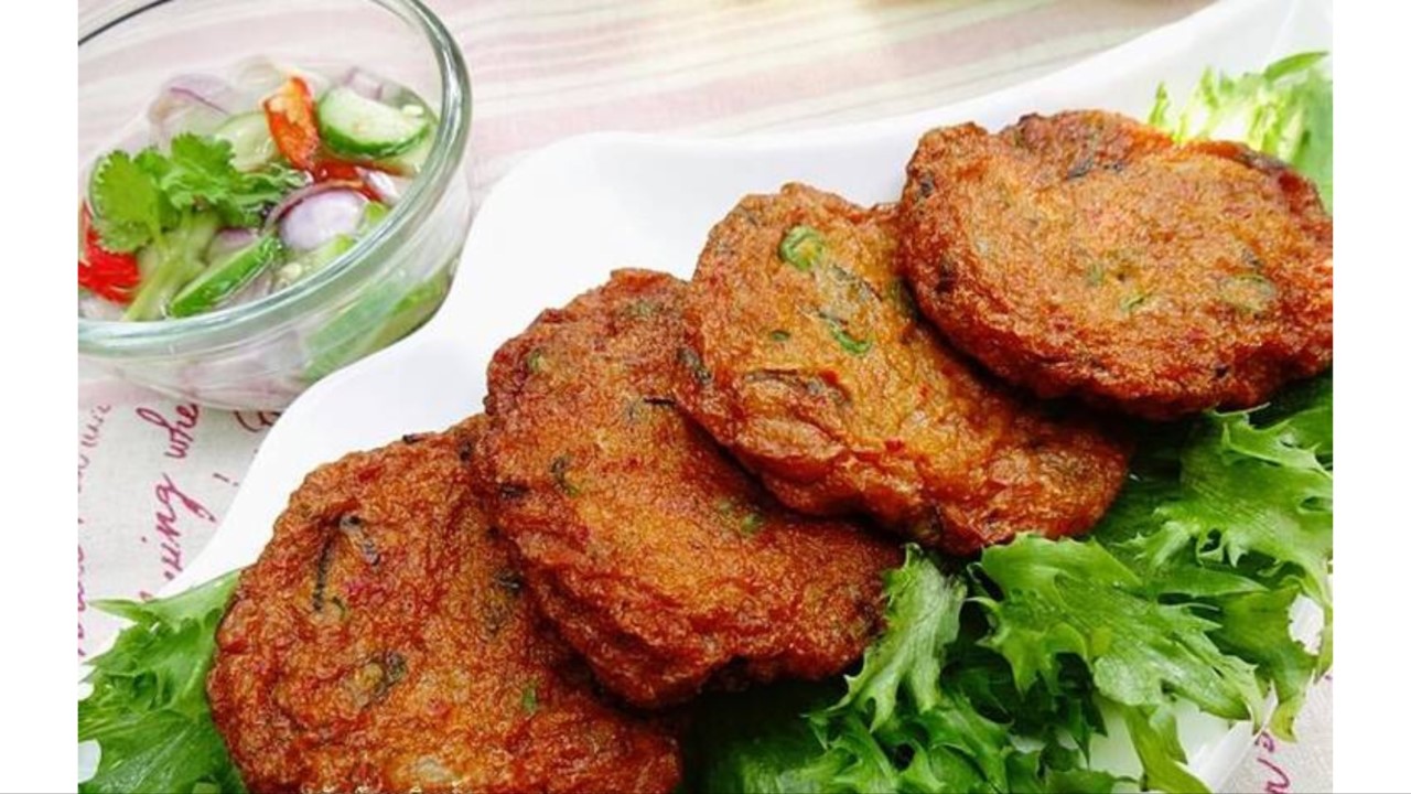 Order Fish Cakes food online from Thai-U-Up store, Seattle on bringmethat.com