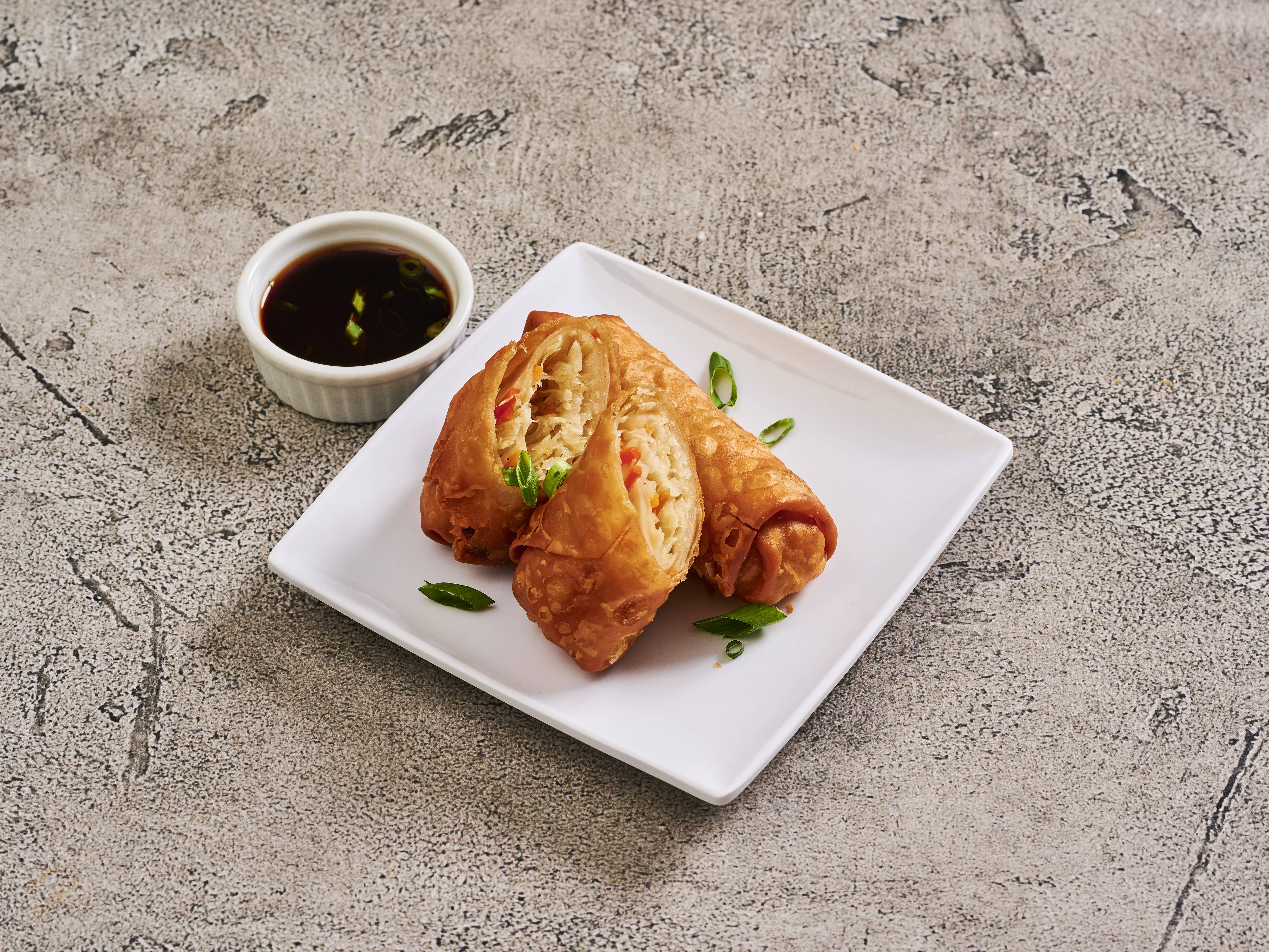 Order 2 Pieces Vegetable Egg Roll food online from Tnr cafe store, Arlington on bringmethat.com