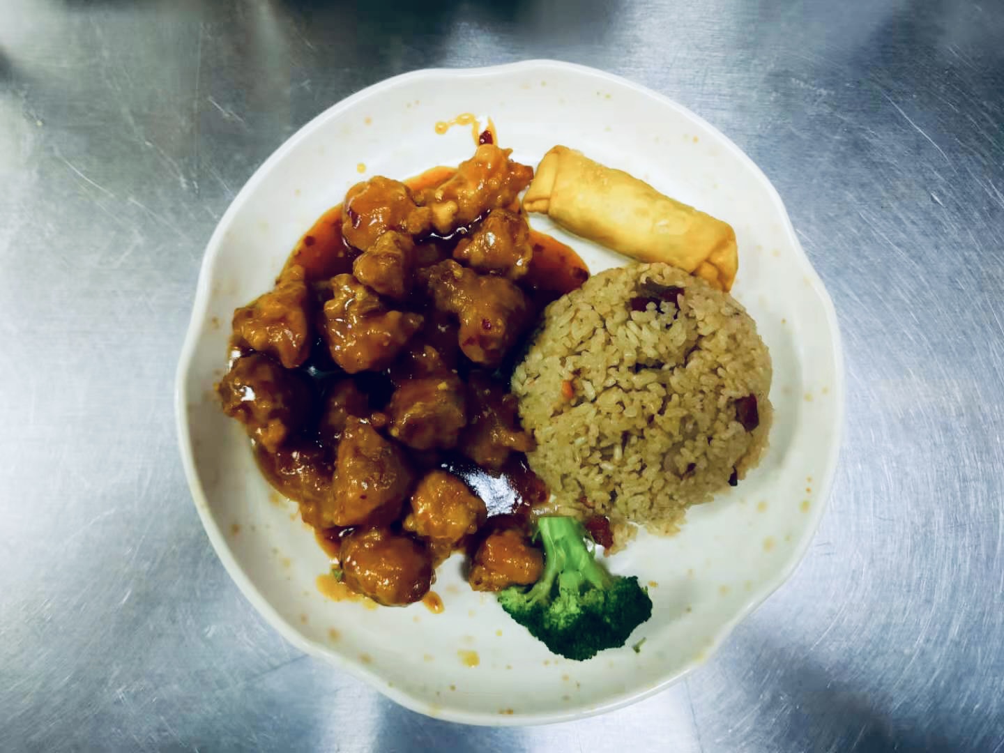 Order C22. General Tso's Chicken Combo food online from Chop Stick store, Owensboro on bringmethat.com