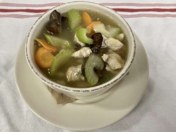 Order Homemade Chicken Soup food online from Farmhouse Evanston store, Evanston on bringmethat.com