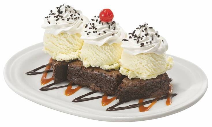 Order NEW! Caramel Fudge Brownie Sundae food online from Friendly store, Dover on bringmethat.com