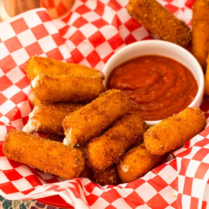 Order Spicy Fried Mozzarella food online from Shaw Patio Bar & Grill store, Fort Worth on bringmethat.com
