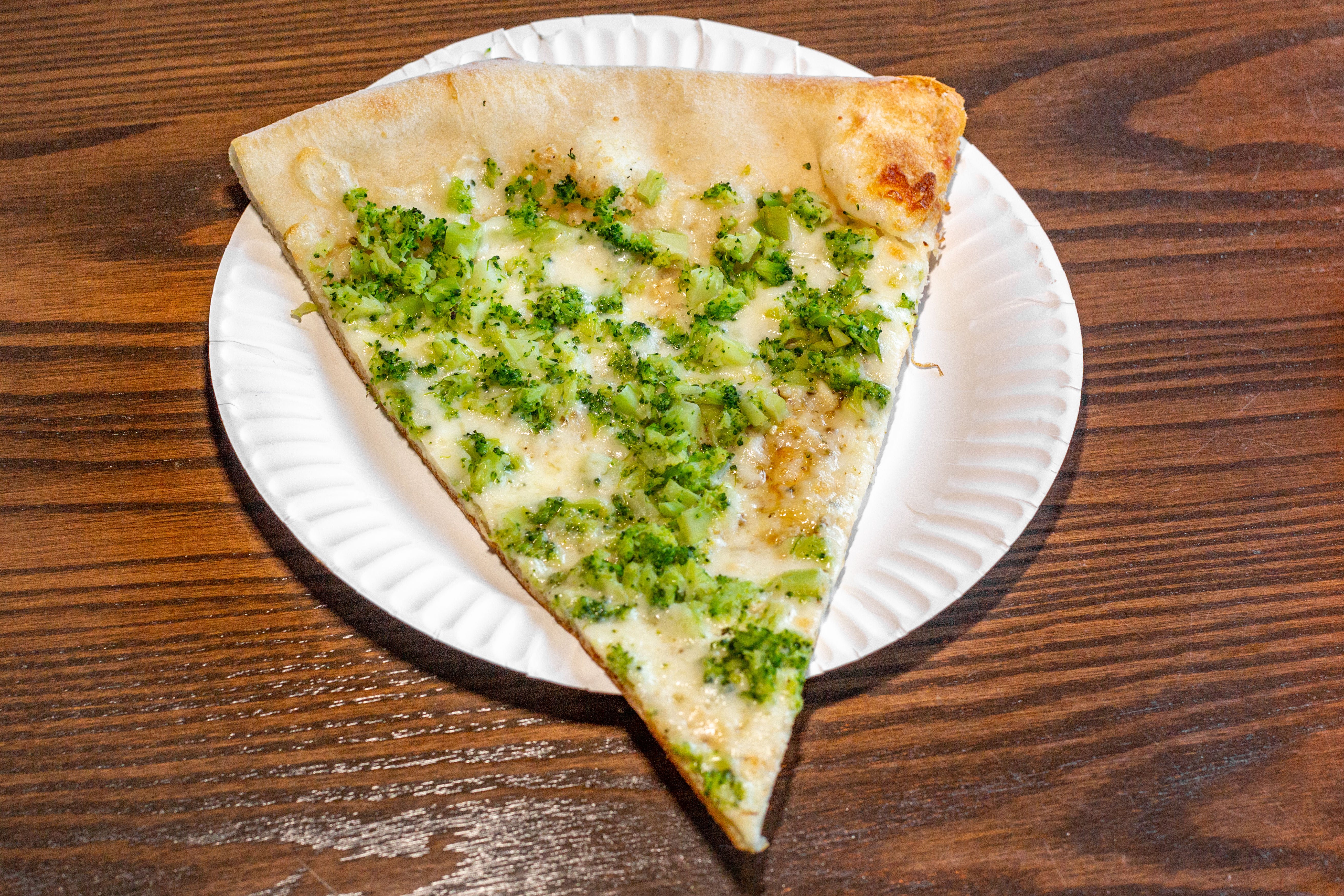 Order Broccoli Pizza - Large food online from King of Pizza store, Berlin on bringmethat.com