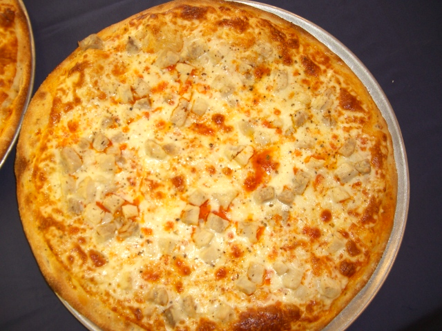Order Spicy Buffalo Chicken Pizza food online from Calz Pizza Subs & Chicken Wings store, Virginia Beach on bringmethat.com