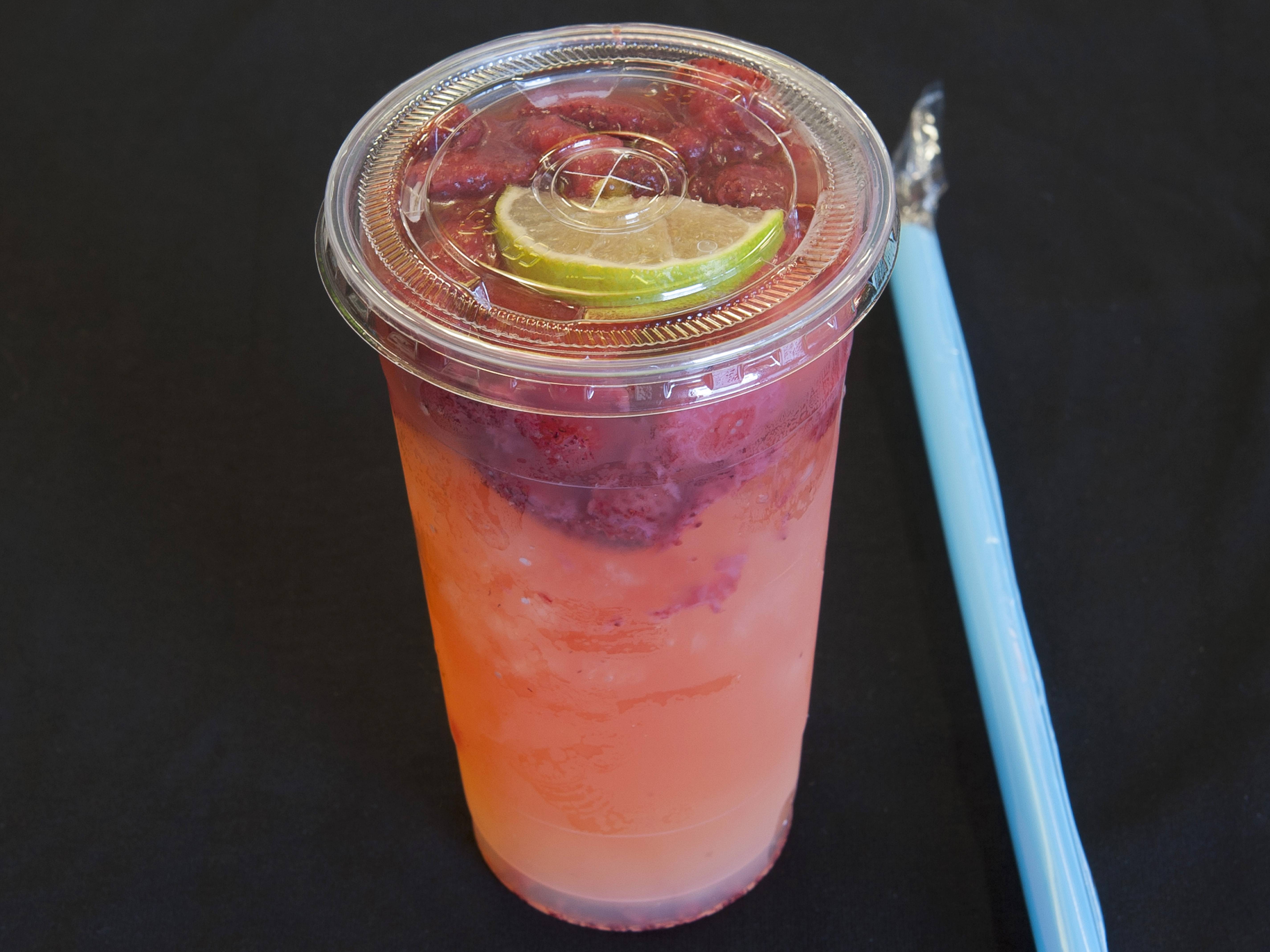 Order Strawberry Lemonade food online from Jade Siam Restaurants store, Huntington Park on bringmethat.com
