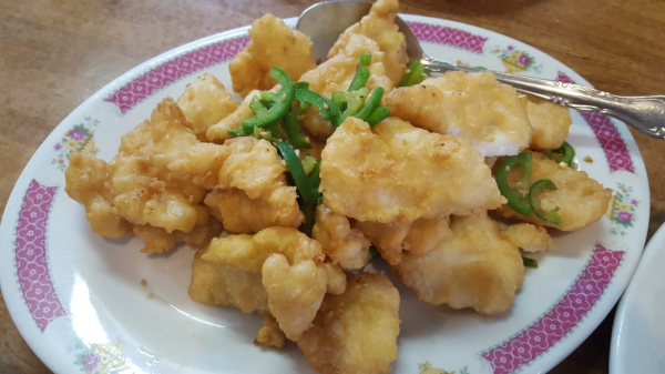 Order 39. Salt and Pepper Squid food online from Asia Village Restaurant store, Sunnyvale on bringmethat.com